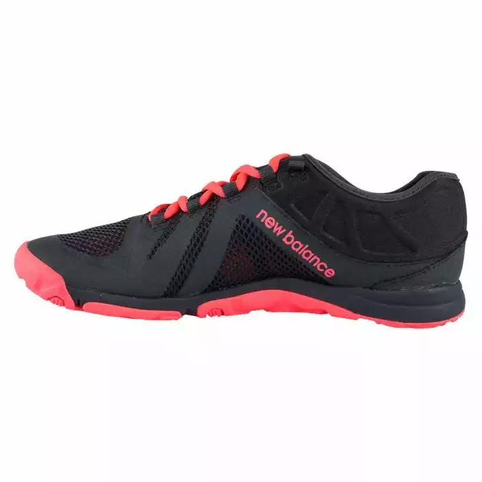 New Balance Minimus 20v5 Women's Training Shoes - Black/Pink 1 New Balance Minimus 20v5 Women's Training Shoes - Black/Pink