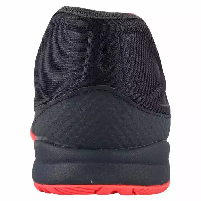 New Balance Minimus 20v5 Women's Training Shoes - Black/Pink 4 New Balance Minimus 20v5 Women's Training Shoes - Black/Pink - Image 4