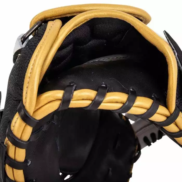 Wilson A2000 FP18 SuperSkin 12" Fastpitch Softball First Base Mitt - 2019 Model 6 Wilson A2000 FP18 SuperSkin 12" Fastpitch Softball First Base Mitt - 2019 Model - Image 6