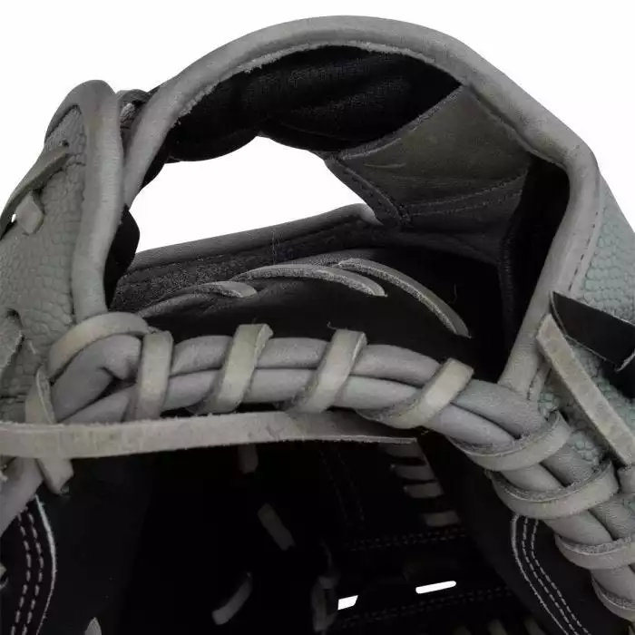 Wilson A2000 CM34 SuperSkin Fastpitch Catcher's Mitt - 2021 Model 6 Wilson A2000 CM34 SuperSkin Fastpitch Catcher's Mitt - 2021 Model - Image 6