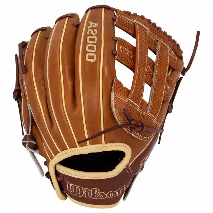 Wilson A2000 Sierra Romero 12" Fastpitch Softball Glove - 2022 Model 1 Wilson A2000 Sierra Romero 12" Fastpitch Softball Glove - 2022 Model