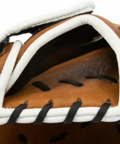 Wilson Aura 33" Fastpitch Softball Catcher's Mitt -Women Fastpitch Softball Equipment shop wilson fastpitch softball glove aura catchers mitt 2020 33 inset6